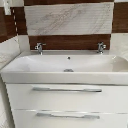 Centrum Leyla 5 *